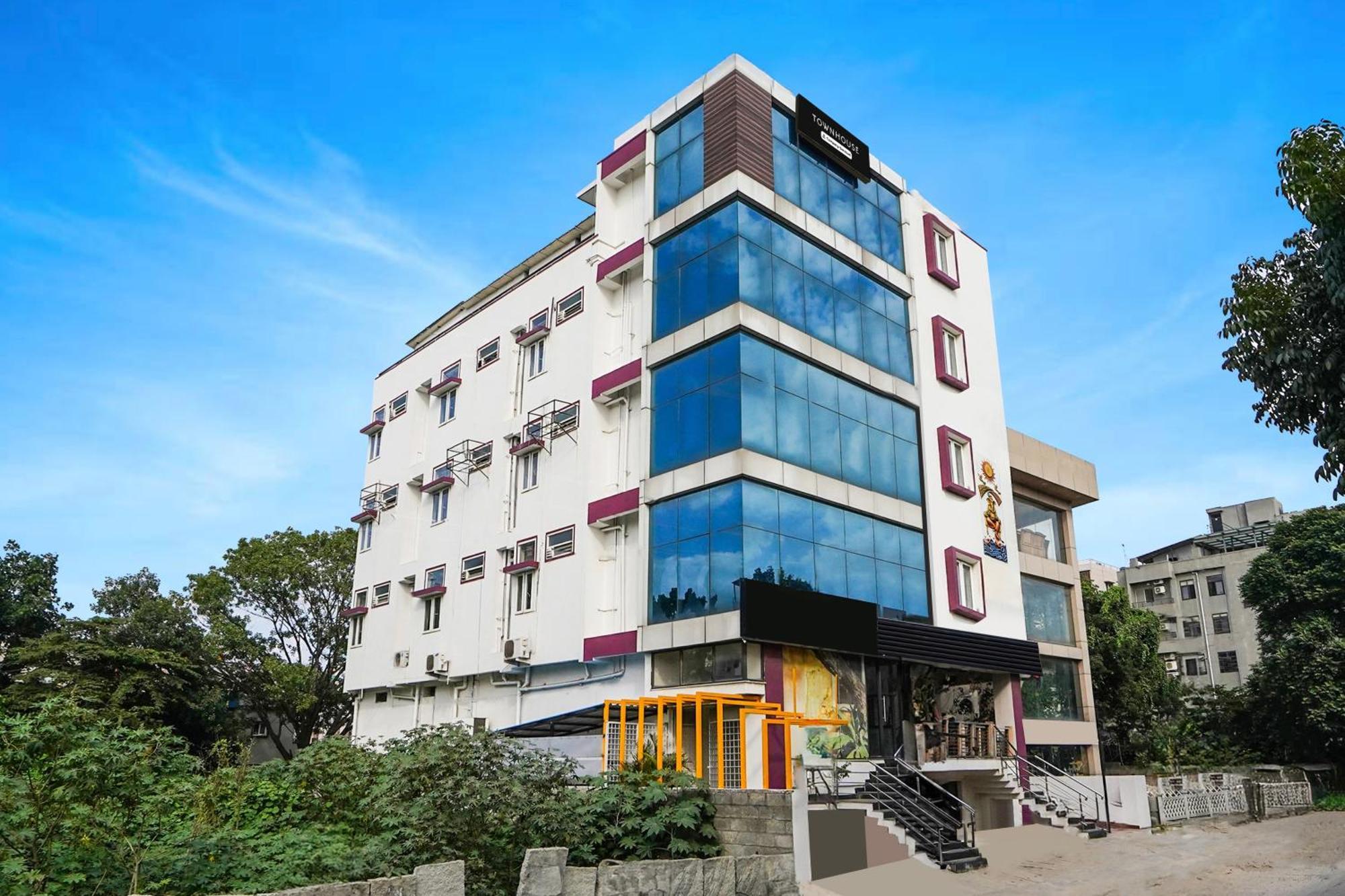 Super Townhouse Hbr Layout バンガロール エクステリア 写真